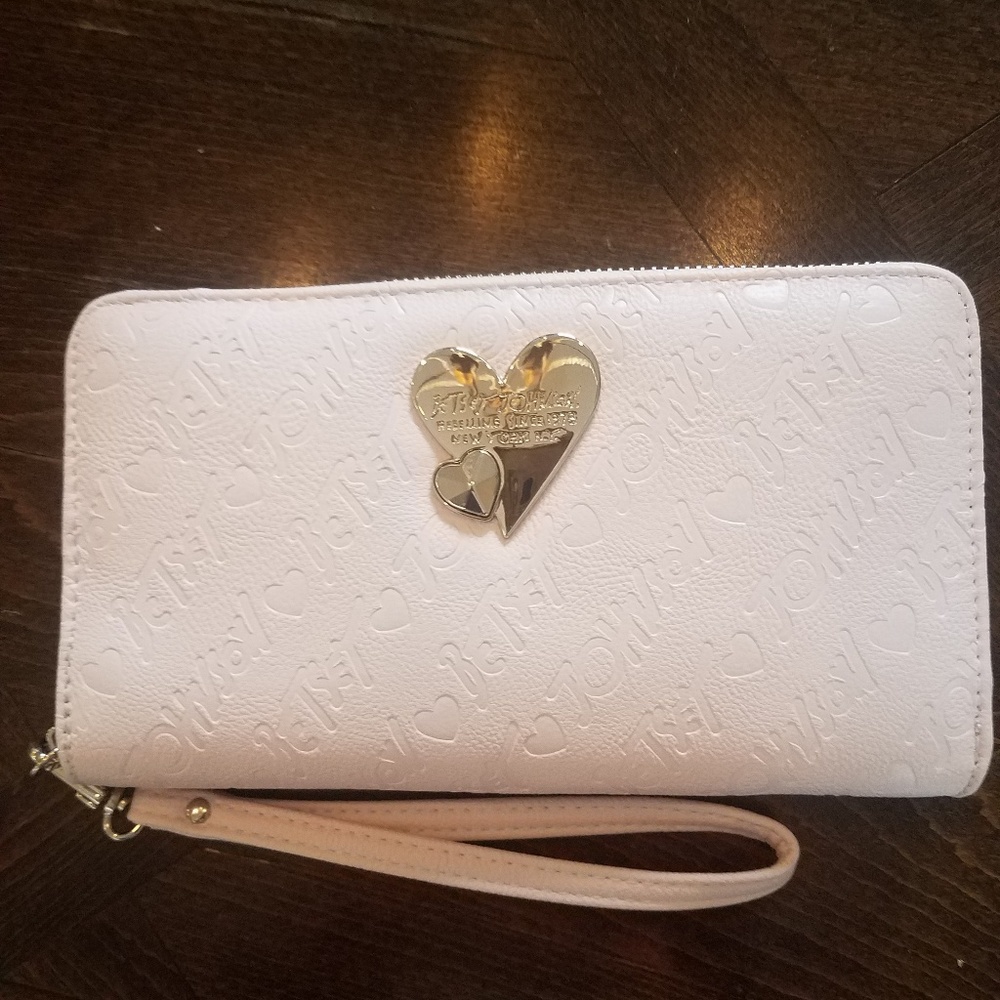 Betsey Johnson wallet/wristlet
